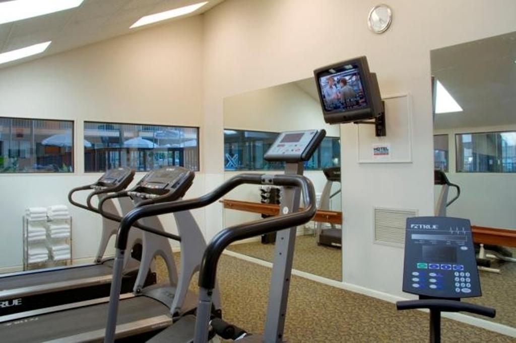 Wyndham Garden York Hotel Facilities photo